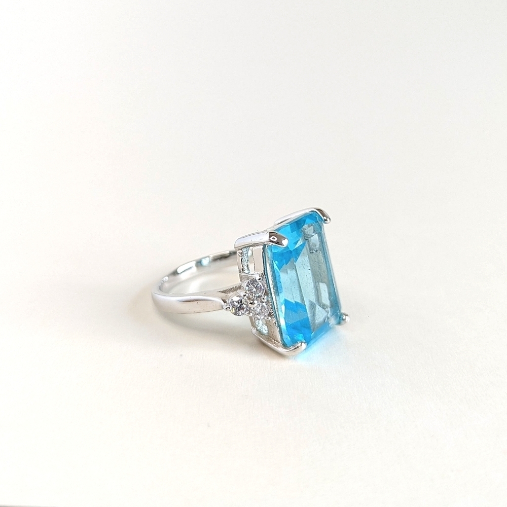 Source Unknown Blue and Silver Ring